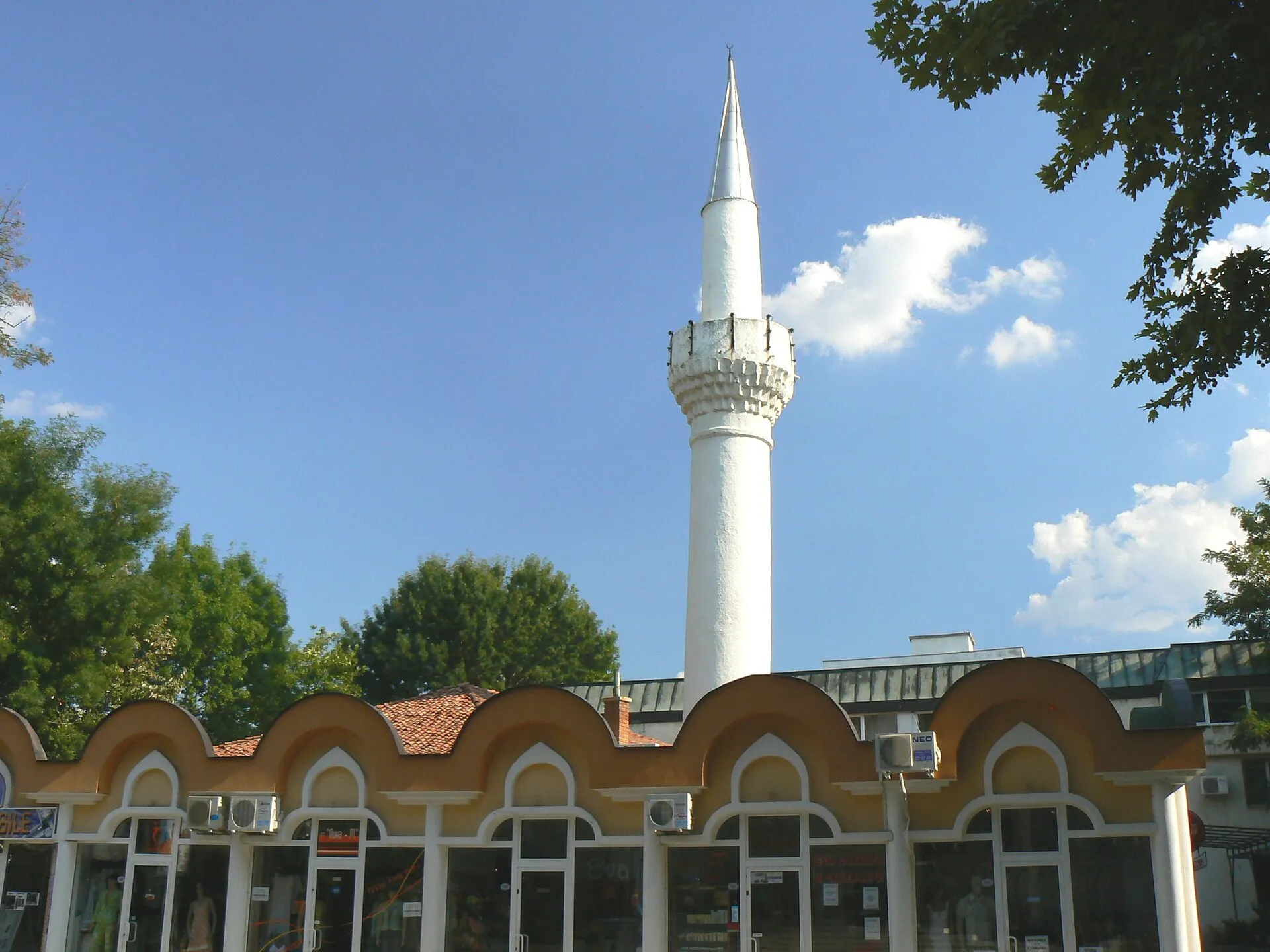 Минарето на Ески джамия, построена в края на XIV век